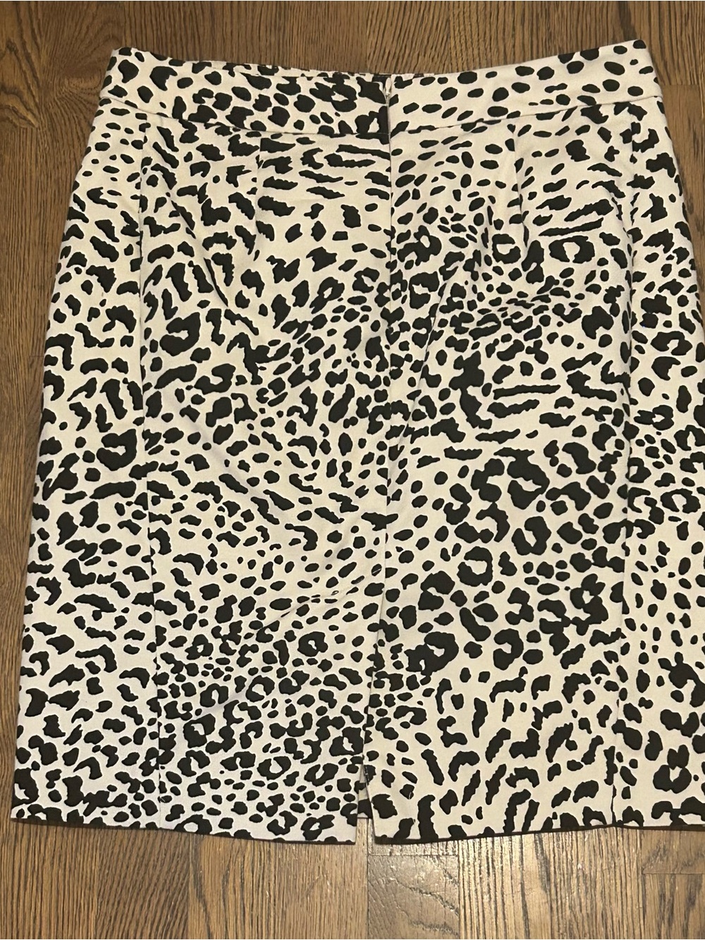 LOFT Black and White Leopard-Print Pencil Skirt - Picture 5 of 8